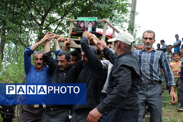 تشییع پیکر مادر شهید حسینعلی جعفری