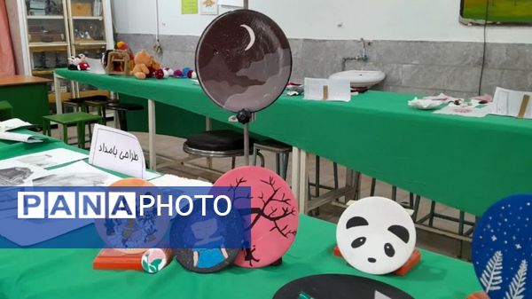 نمایشگاه هنرهای تجسمی امید فردا در دبیرستان دخترانه معلم (دوره اول متوسطه)