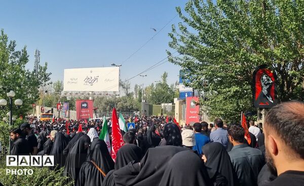 قاب هایی از لحظات وداع با آقای شهید