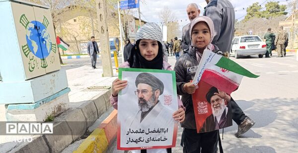 چهل روز تنهایی پس از شهادت امام انقلاب؛ مردم اسدآباد همچنان در صحنه
