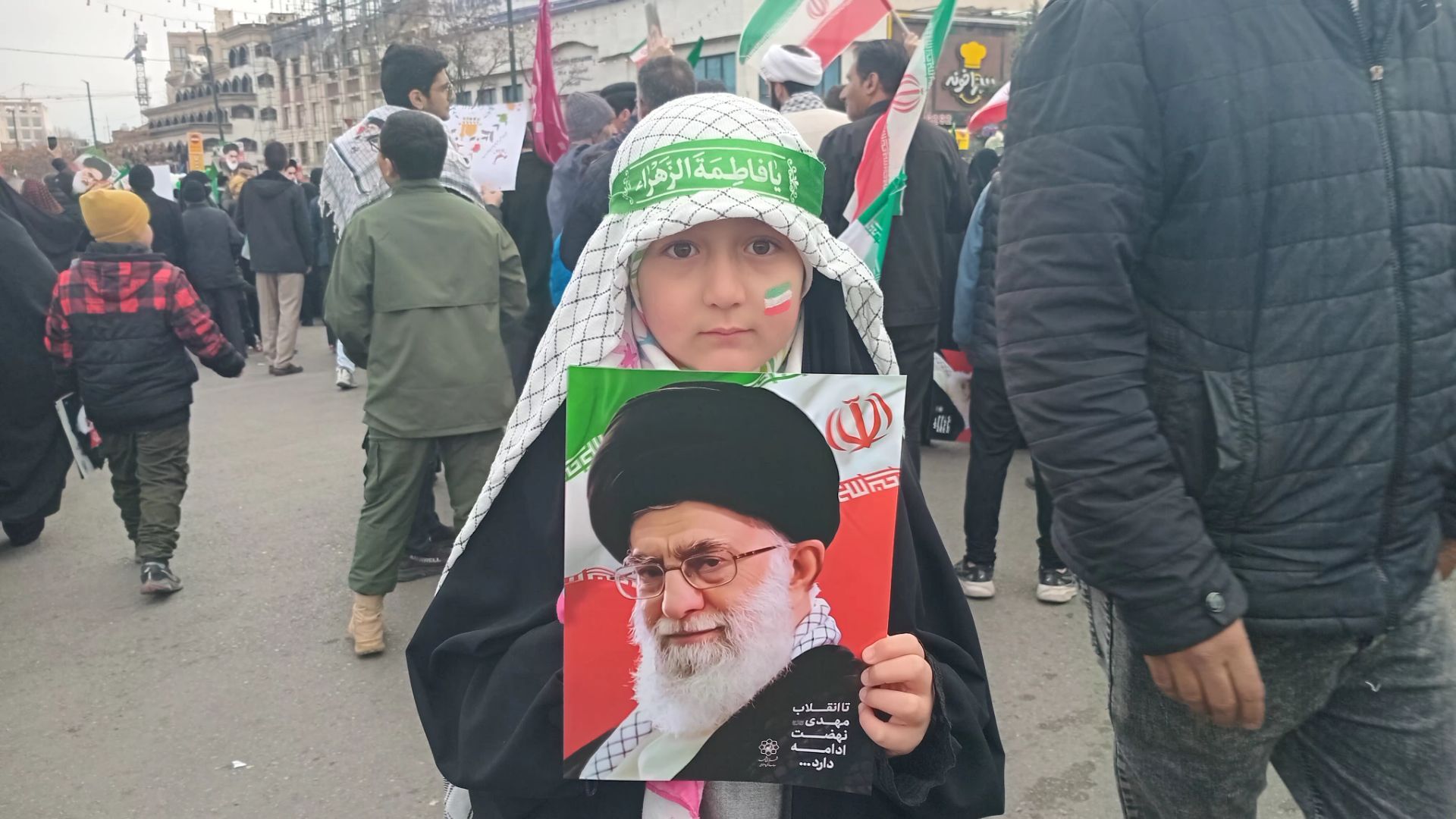 حضور پر شور مردم مشهد در راهپیمایی ۲۲ بهمن