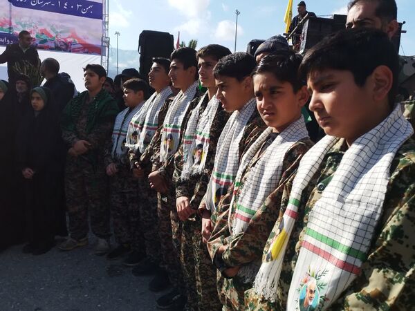 جشن تولد انقلاب اسلامی ایران در گلوگاه 
