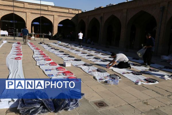 توزیع ۴۰۰ بسته لوازم تحریر برای دانش‌آموزان نیازمند در تبریز