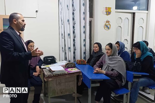 نشست انجمن اولیا و مربیان مدرسه غیردولتی جهان تربیت