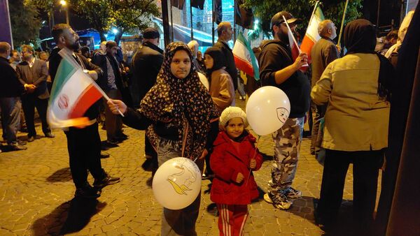 تا پای جان برای ایران می‌ایستیم 