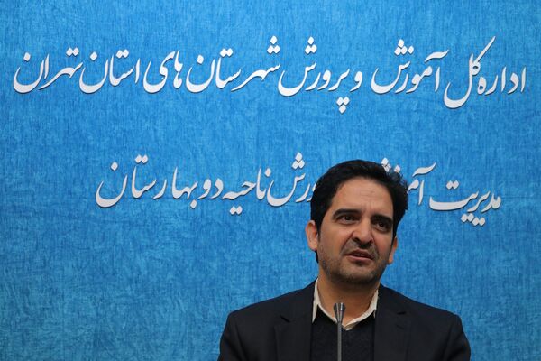 نشست بهسازی مدارس در بهارستان‌دو