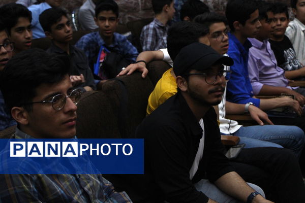 چهل و سومین دوره جشنواره فرهنگی هنری دانش‌آموزان یزد