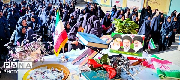 آغاز سال تحصیلی در مدرسه شاهد مریم تویسرکان