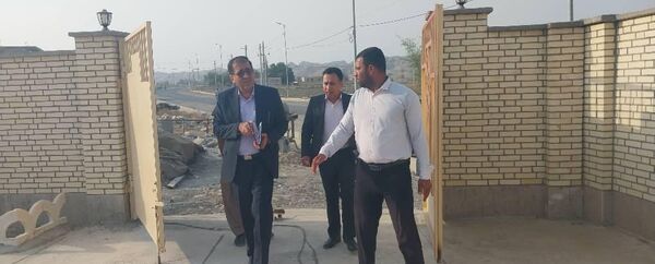 بازدید مدیر آموزش و پرورش ناحیه یک بندرعباس از مدارس روستای سرزه و خاروک