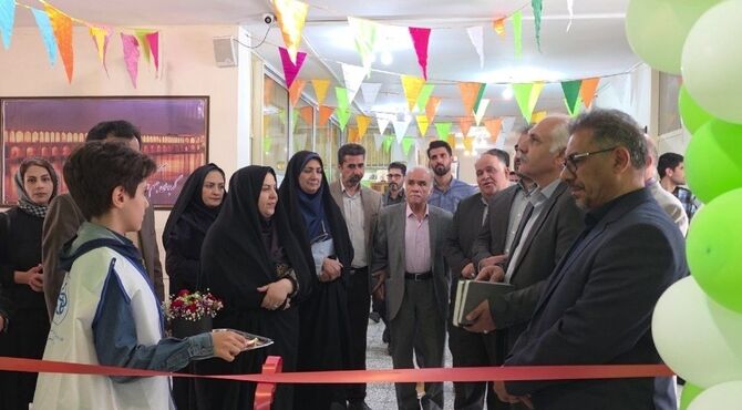 آئین افتتاحیه  اتاق بهداشت در دبستان فرهنگیان ۲