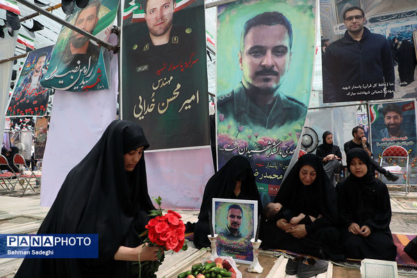 حال و هوای ظهر عاشورا در قطعه شهدای جنگ تحمیلی رژیم صهیونیستی