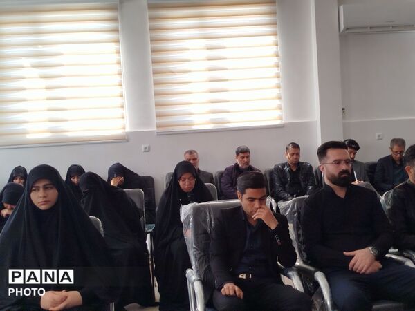 محفل شعر امین؛ ادای احترام به رهبر شهید و زنده نگه داشتن سنت گردهمایی شاعران