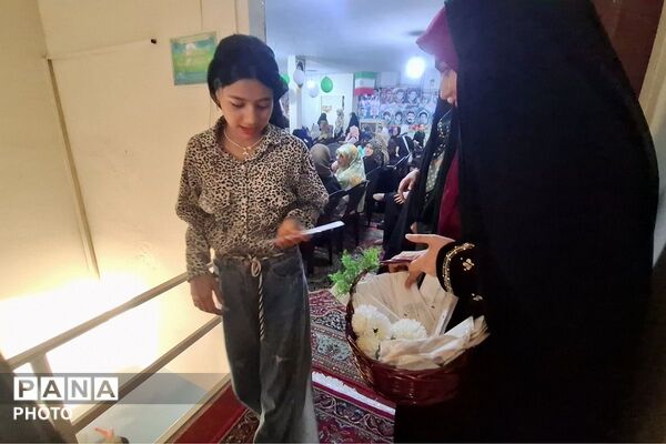 جشن عید غدیر در مسجد علی‌بن موسی‌الرضا خاورشهر 