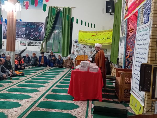 مراسم جشن دهه فجر در مسجد پنج تن آل عبا