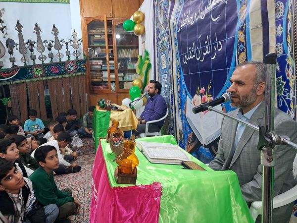 محفل انس با قرآن در حسینیه ارشاد قائمشهر