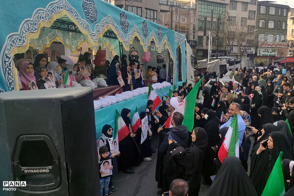 تجمع بزرگ هم‌عهدی‌ نوجوانان با رهبری معظم انقلاب اسلامی