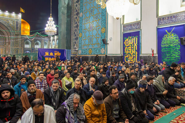 آیین معنوی اعتکاف در حرم مطهر رضوی- ۱