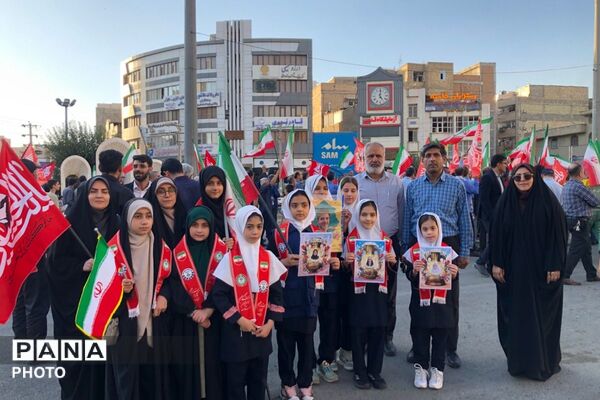 رزمایش ۵۰۰۰هزارنفری جانفدای ایران با نیابت از آقای شهید،با حضور فرهنگیان شهرستان قدس