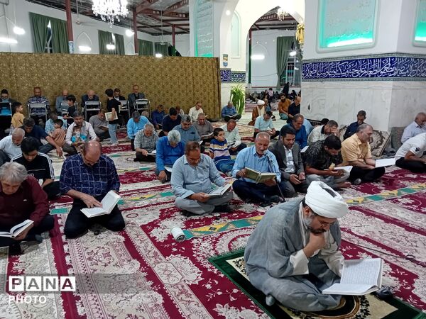برگزاری مراسم عید غدیر خم در امامزاده سید محمد (ع) کاشمر
