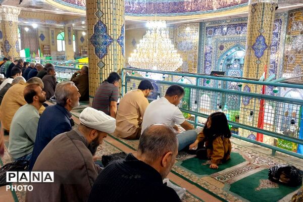 اقامه نماز جمعه ورامین در مسجد صاحب‌الزمان(عج)