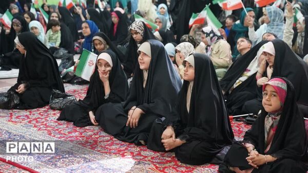 اجتماع بزرگ جشن دهه کرامت در کمالشهر 