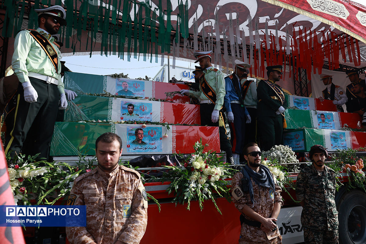 وداع باشکوه مردم و مسئولان با شهدای اقتدار ایران اسلامی + فیلم و عکس