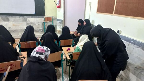 برگزاری هفته دوم دوره آموزشی فصل رویش در هنرستان ثمین
