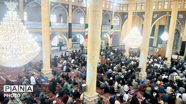 گرامیداشت روز هلال‌احمر با استقرار نیروهای امدادی در محل برگزاری نماز جمعه