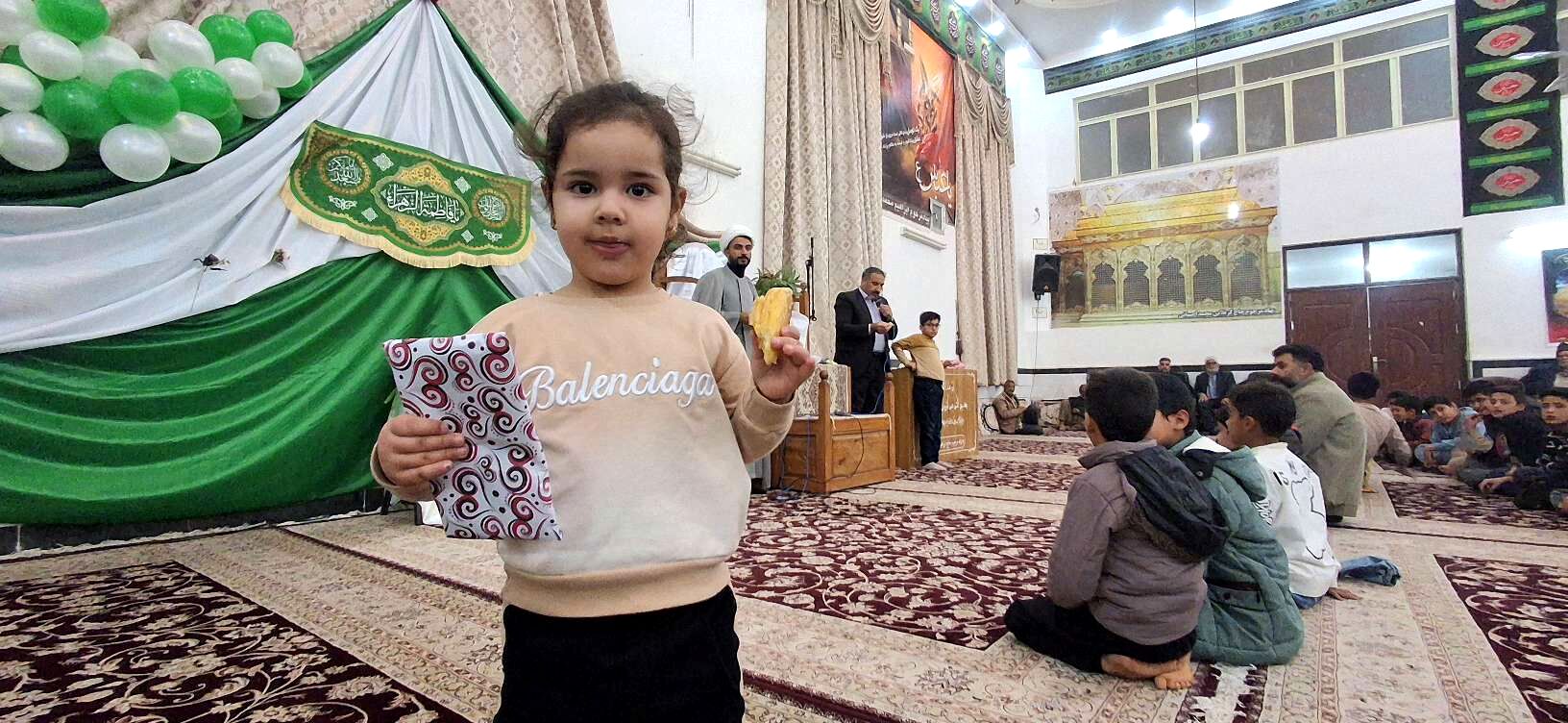 حضور پر رنگ کودکان روستای نقاب در جشن ولادت بانوی دو عالم