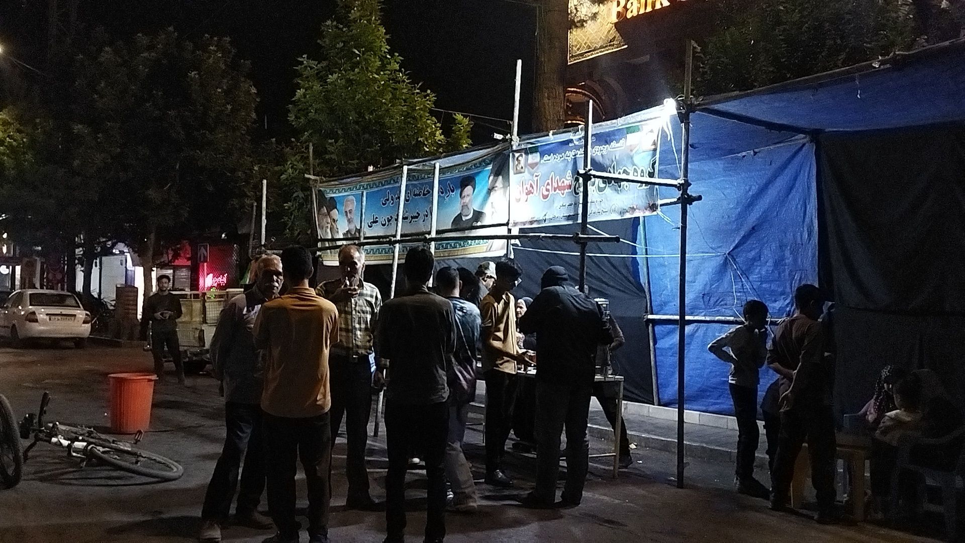 موکب شهدای روستای آهوان در صد و چهارمین شب از اجتماعات مردمی 