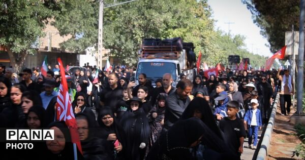 خادمِ کوچک، عشقِ بزرگ