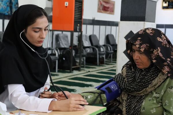 خدمات جهادی پزشکی و فرهنگی در روستای آرمودآقاجی