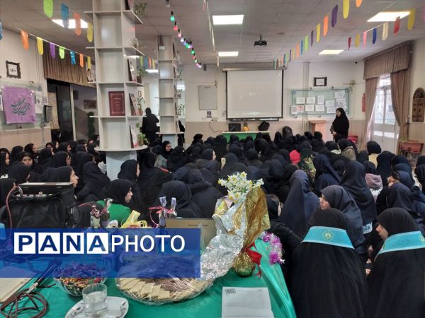 جشن نیمه‌شعبان در دبیرستان شاهد ارض اقدس ناحیه۳ مشهد