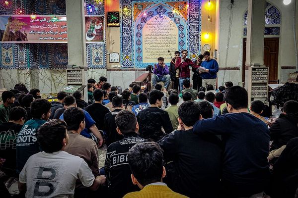 افتتاحیه اعتکاف دانش‌آموزی مسجد قمربنی هاشم باقرشهر 