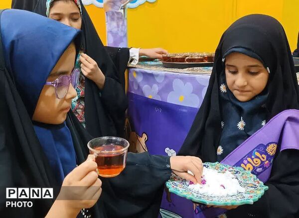خاطره گویی «مهدیه اسفندیاری» از زندان فرانسه در هیات معصومانه