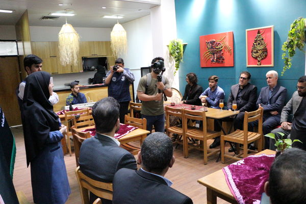 افتتاحیه کافه دخترانه «تجربه» 