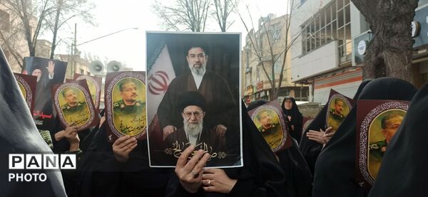 تشییع پیکر مطهر دو سردار پر افتخار استان در آخرین پنجشنبه سال