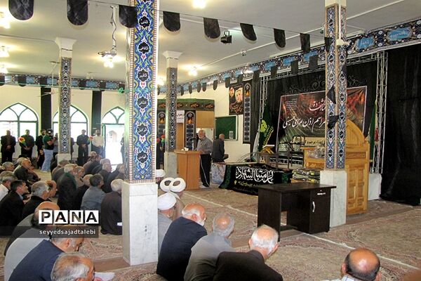 مراسم اهدا پرچم و کتیبه استان قدس رضوی به 30 هیت مذهبی استان