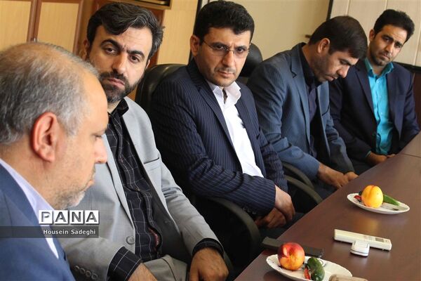 حضورمدیرکل امورتربیتی و مشاوره وزارت آموزش و پرورش در اداره کل آموزش و پرورش شهرستان‌های استان تهران