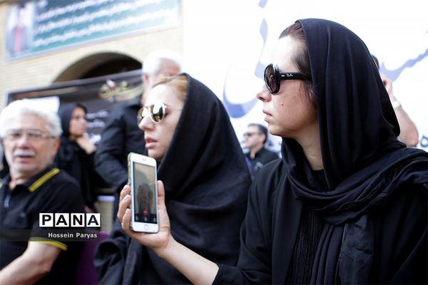 مراسم تشییع پیکر مرحوم «حسین عرفانی »