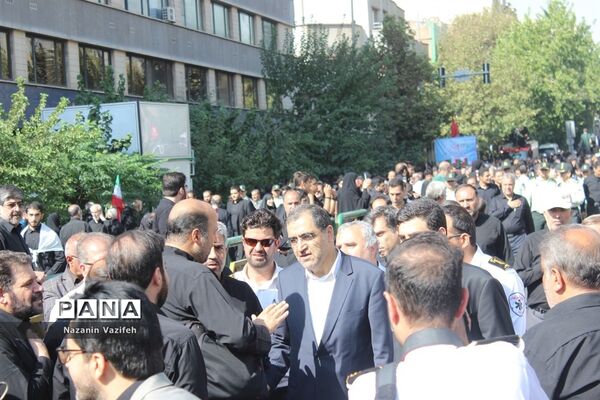 وداع باشکوه عزاداران حسینی با پیکر مطهر شهیدان هشت سال دفاع مقدس
