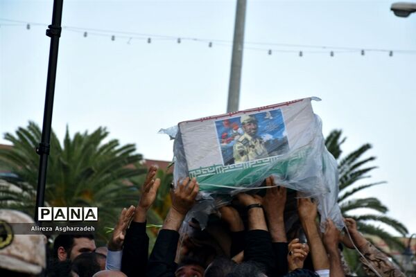 مراسم تشییع پیکر شهیدسید جلال حبیب‌اله‌پور