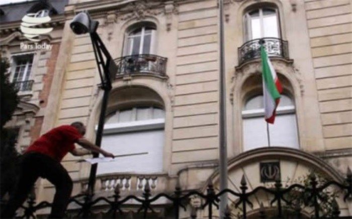 تعرض به سفارت ایران در پاریس