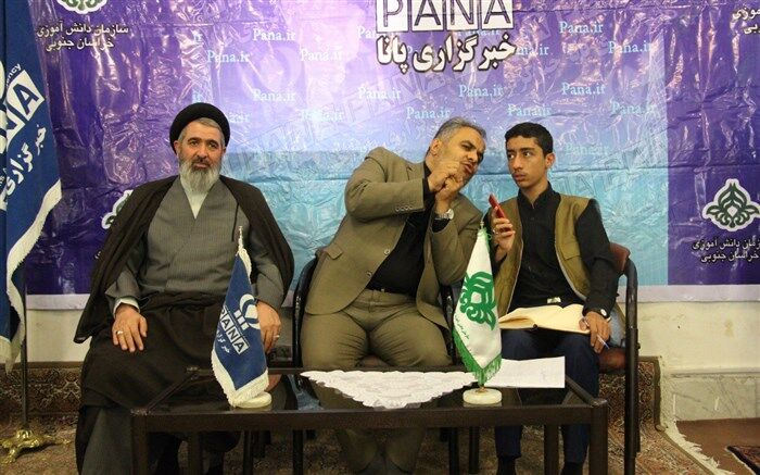 حضور هزاران دانش آموز استان در سوگواره احلی من العسل