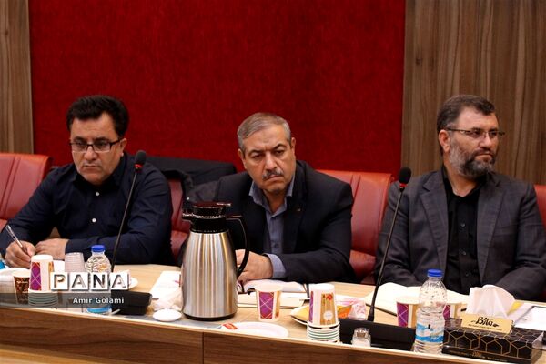 جلسه تشریح دستور العمل ساماندهی نیروی انسانی حوزه معاونت پرورشی و فرهنگی شهرستانهای استان تهران