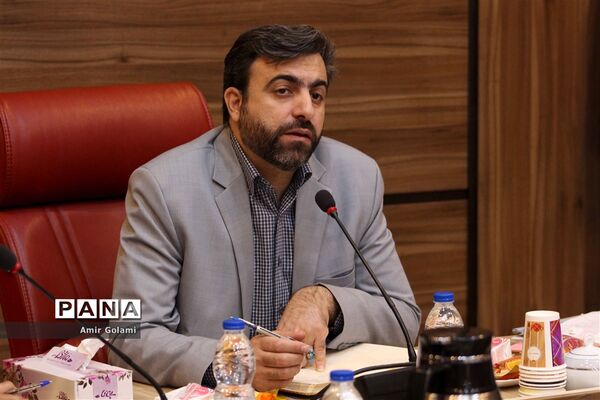 جلسه تشریح دستور العمل ساماندهی نیروی انسانی حوزه معاونت پرورشی و فرهنگی شهرستانهای استان تهران