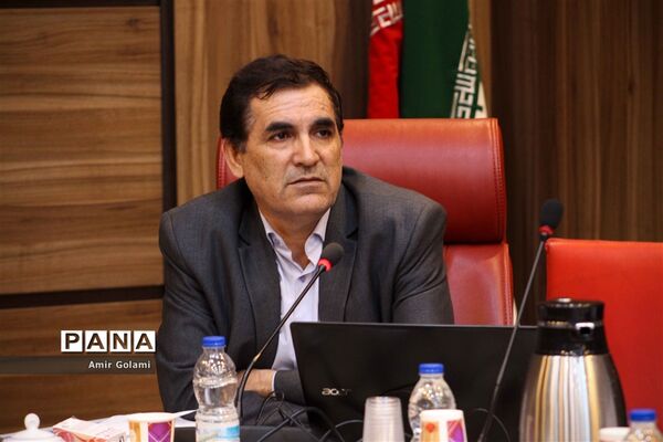 جلسه تشریح دستور العمل ساماندهی نیروی انسانی حوزه معاونت پرورشی و فرهنگی شهرستانهای استان تهران