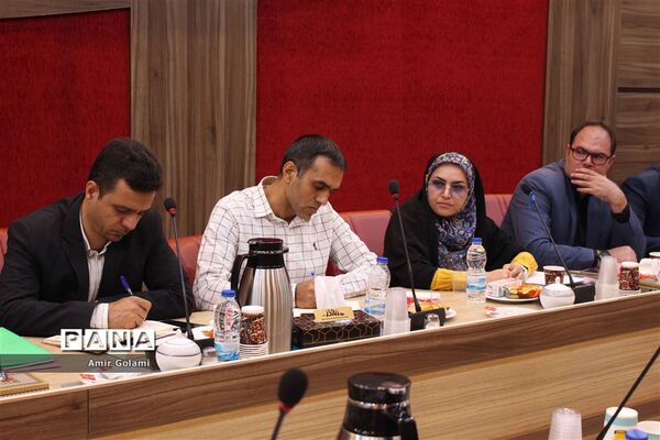 جلسه تشریح دستور العمل ساماندهی نیروی انسانی حوزه معاونت پرورشی و فرهنگی شهرستانهای استان تهران