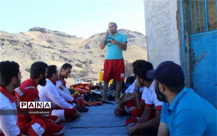 کارگاه غواصی هیات نجات غریق تایباد برگزار شد