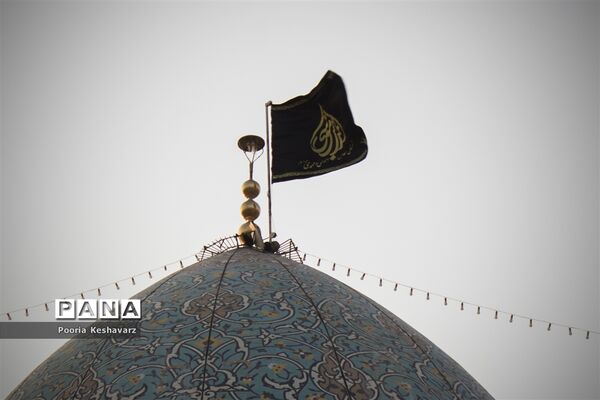 سیاهپوش شدن حرم مطهر شاهچراغ در شرف محرم